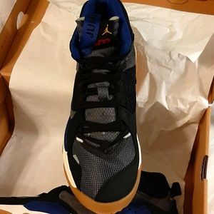 Jordan Jumpman Delta Mid